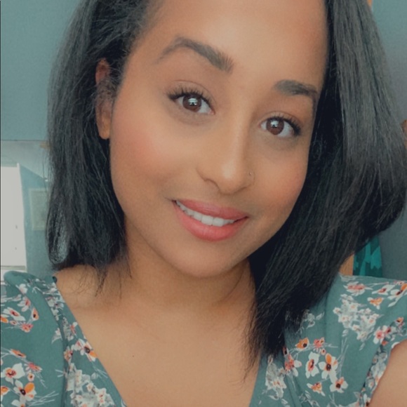 Meet your Posher, Kathy - Picture 1 of 1